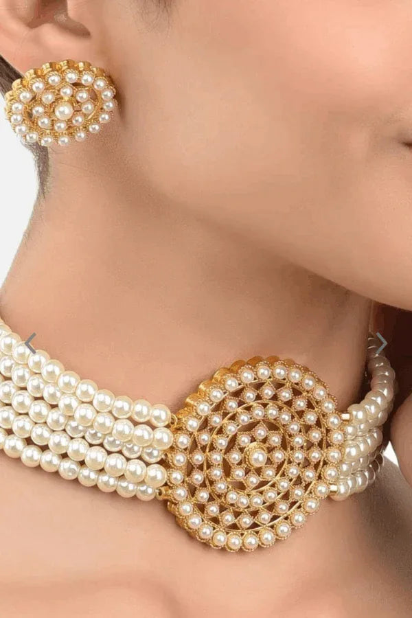Gold-Plated Kundan Studded & Pearl Beaded Jewellery Set (Outside Ontario) - MyEthnikRentals