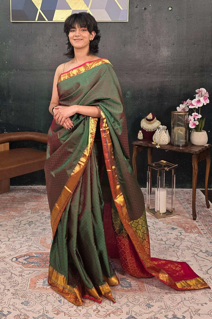 Banarasi Kanjivaram Royal Saree (Outside Ontario) - MyEthnikRentals