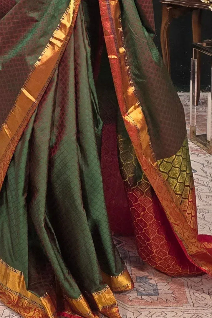 Banarasi Kanjivaram Royal Saree - MyEthnikRentals