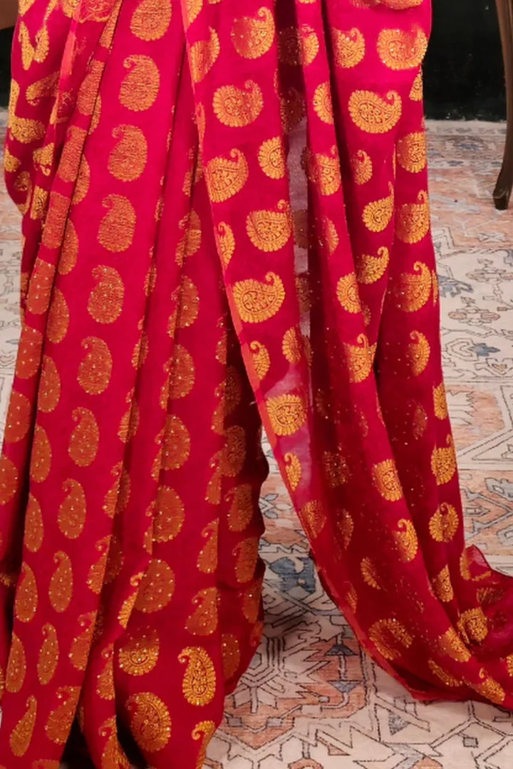 Magenta Banarsi Want Saree - MyEthnikRentals