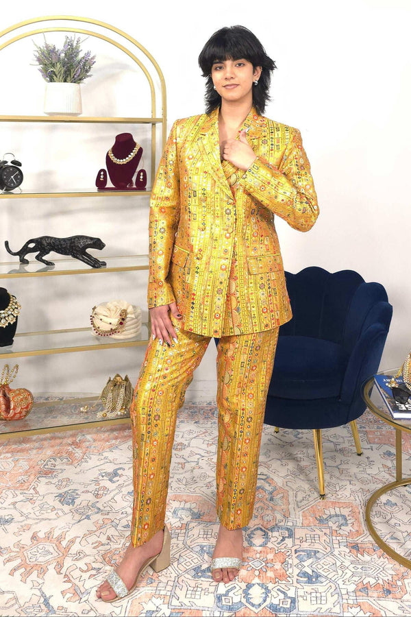 Gold Jacket Fusion Set (Outside Ontario) - MyEthnikRentals