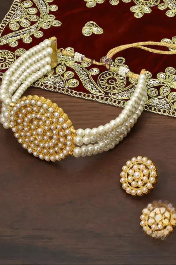 Gold Plated Kundan-Studded & Pearl Beaded Jewellery Set - MyEthnikRentals