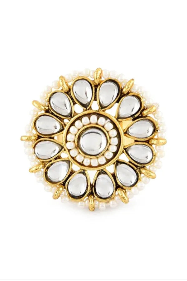 White Kundan Studded & Pearl Beaded Jewellery Set - MyEthnikRentals