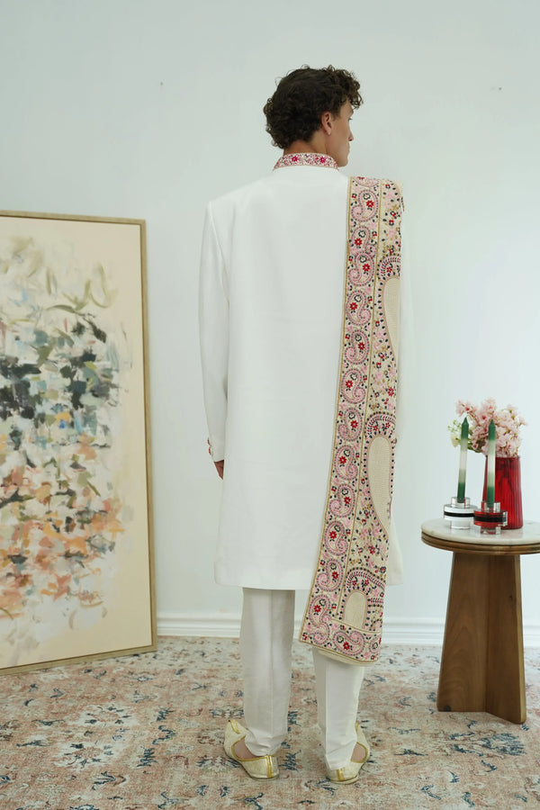 Royal White Indo-Western Set with heavy Dupatta (Outside Ontario) - MyEthnikRentals