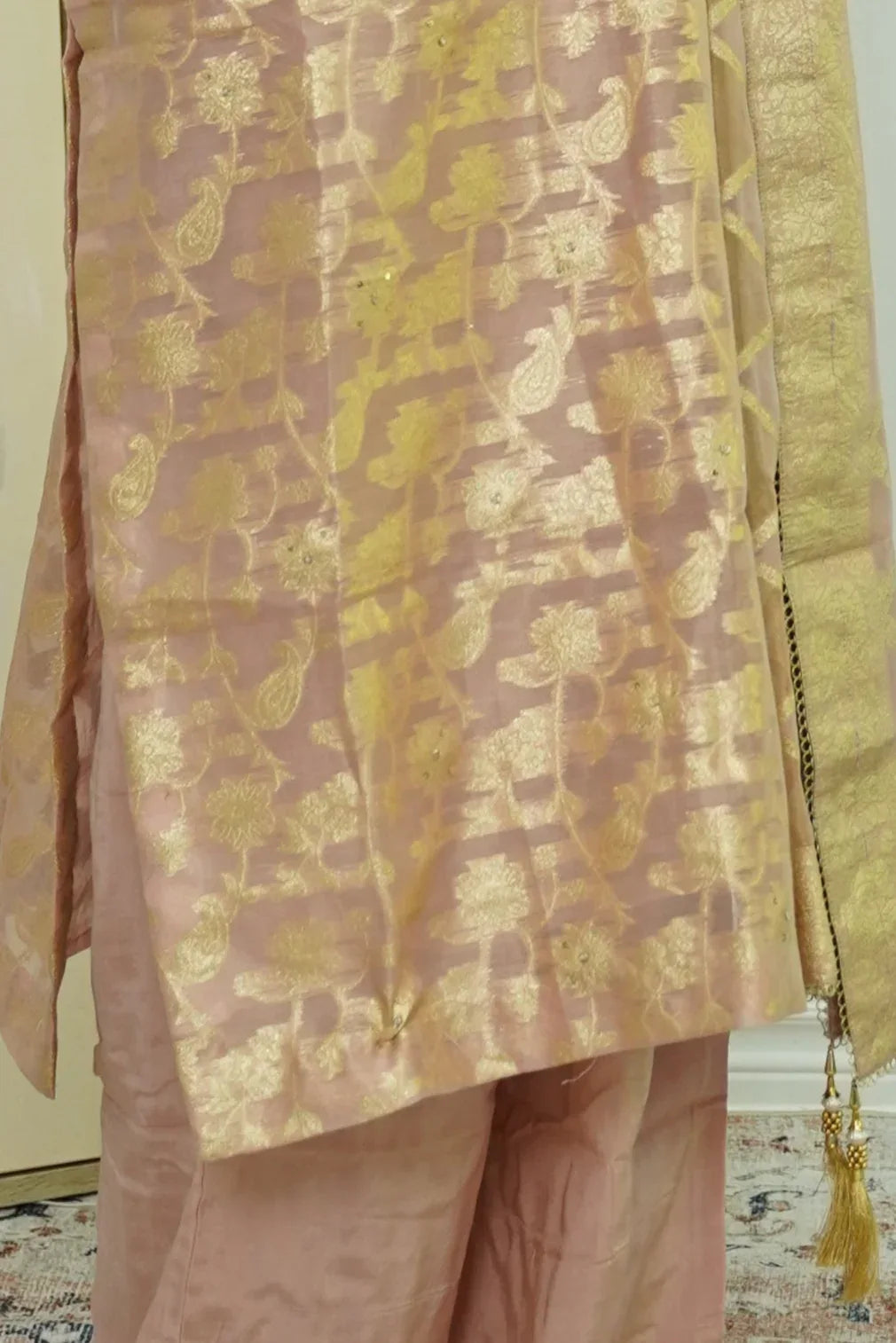 Champagne Glint Banarasi Salwar Kameez - MyEthnikRentals