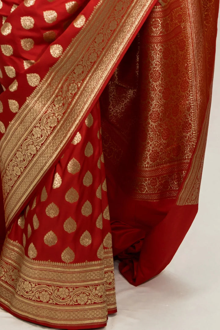 Red Bridal Hand Saree - MyEthnikRentals