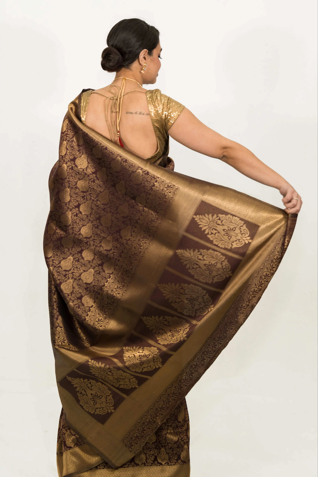 Mehendi Brown Weaving Saree (Outside Ontario) - MyEthnikRentals