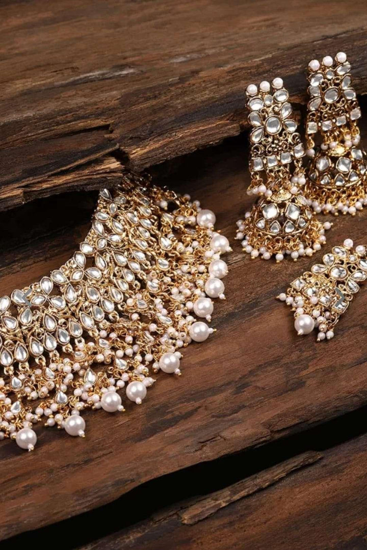 Traditional Kundan & Pearls Studded Jewellery Set (Outside Ontario) - MyEthnikRentals
