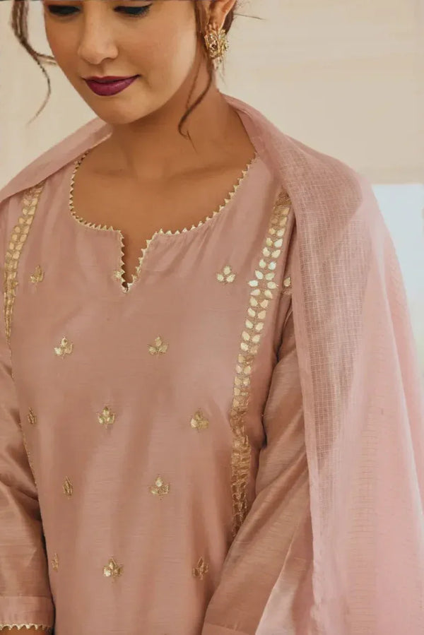 Blush Rose Gota Patti Embellished Kurta Set - MyEthnikRentals