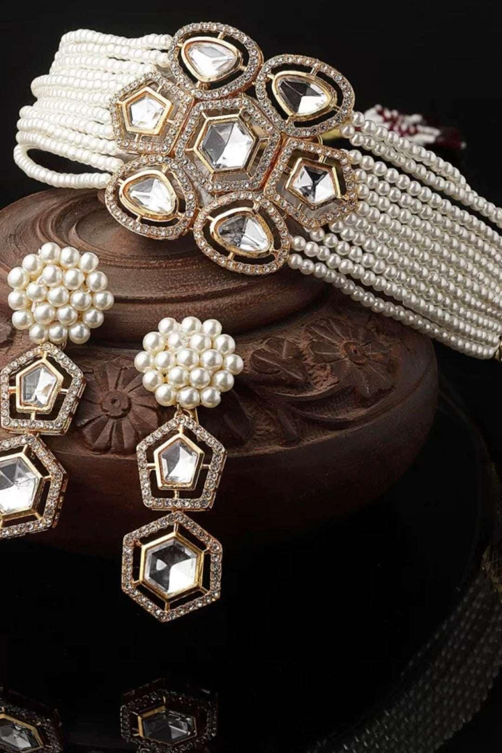 Pearl Choker Diamond centered Jewellery Set (Outside Ontario) - MyEthnikRentals