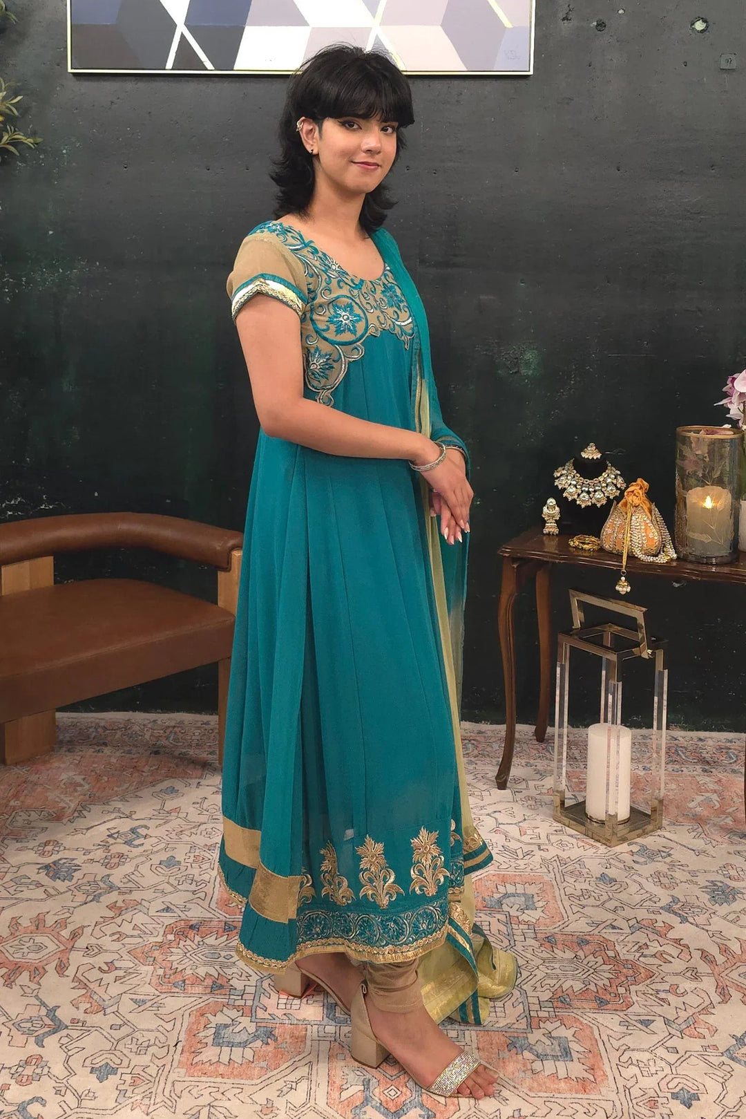 Green flowy georgette Salwar Kameez - MyEthnikRentals