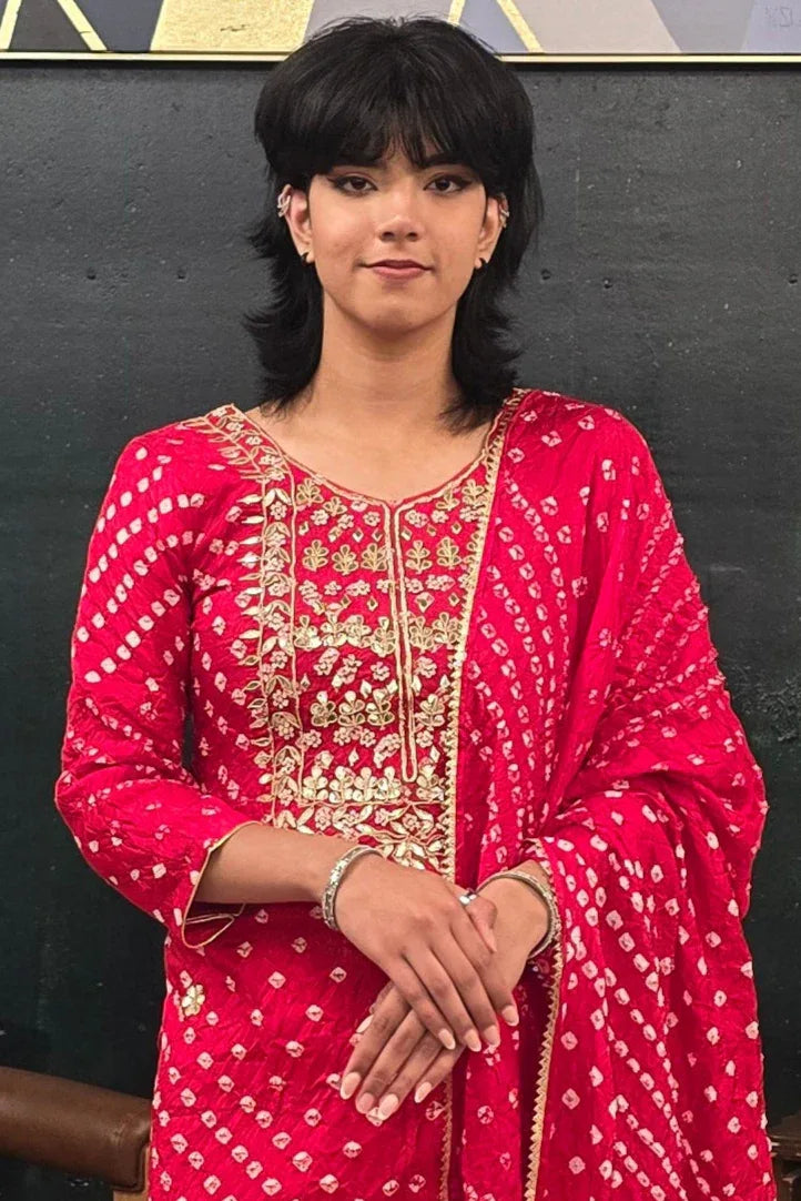 Bright red silk - Kotta Patti Salwar Kameez - MyEthnikRentals