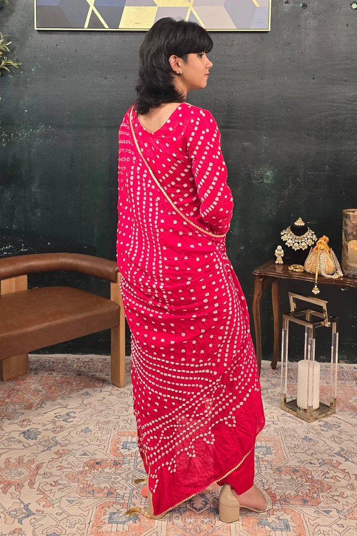 Bright red silk - Kotta Patti Salwar Kameez - MyEthnikRentals