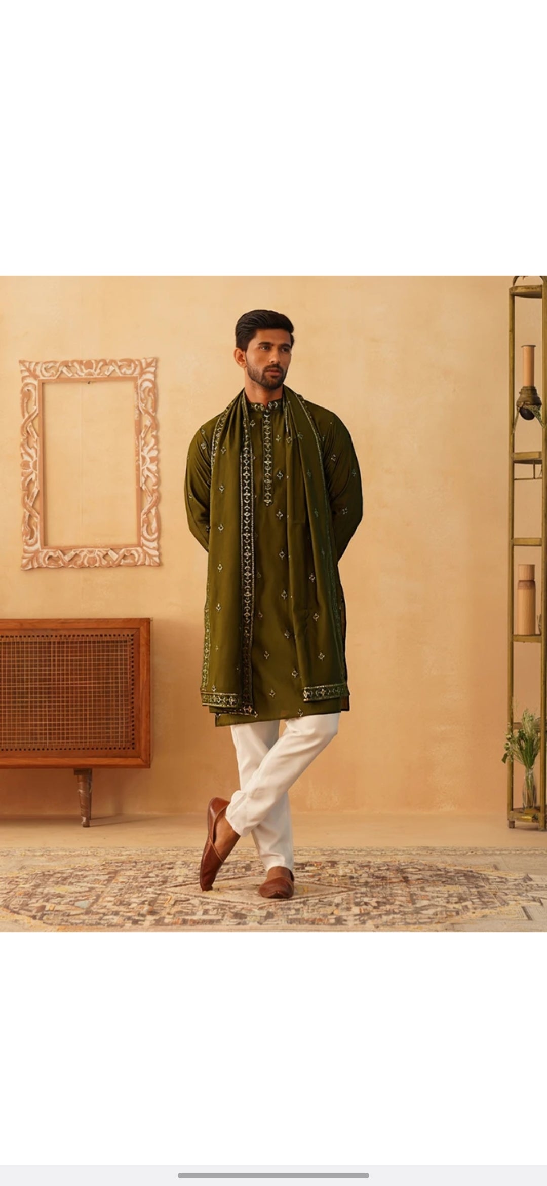 Green mirror Kurta Set - MyEthnikRentals
