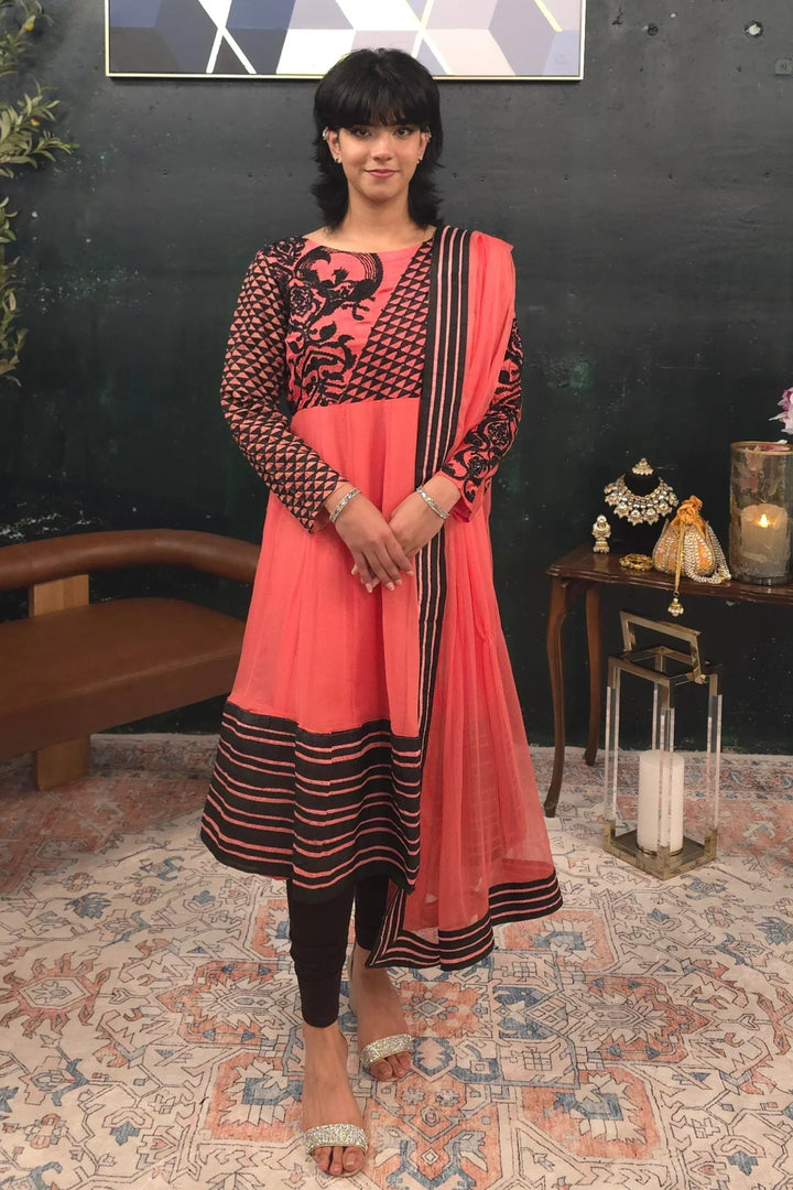 Peachy Pink Georgette Salwar Kameez - MyEthnikRentals