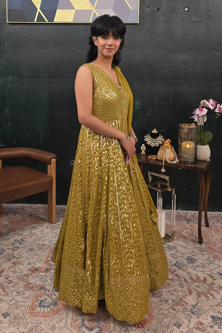 Mehendi Green embroidered Salwar Kameez (Anarkali) - MyEthnikRentals