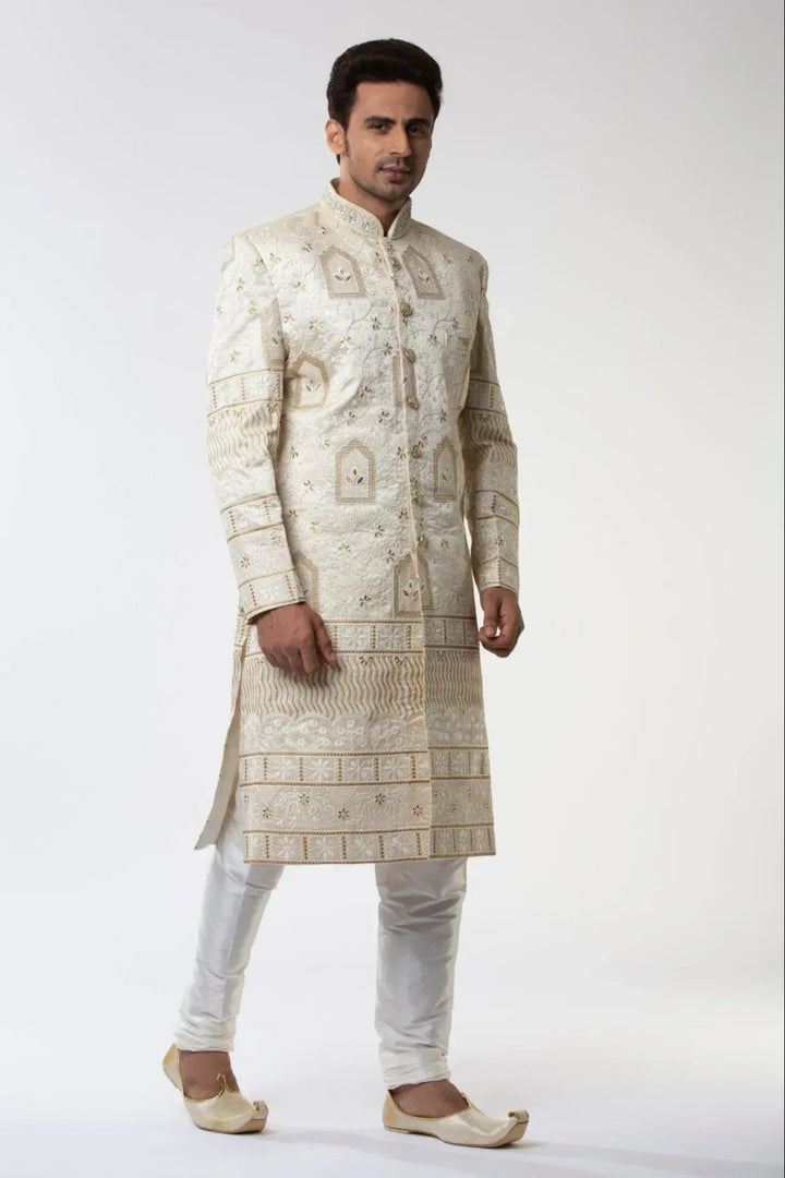 Coveted White Sherwani (Outside Ontario) - MyEthnikRentals
