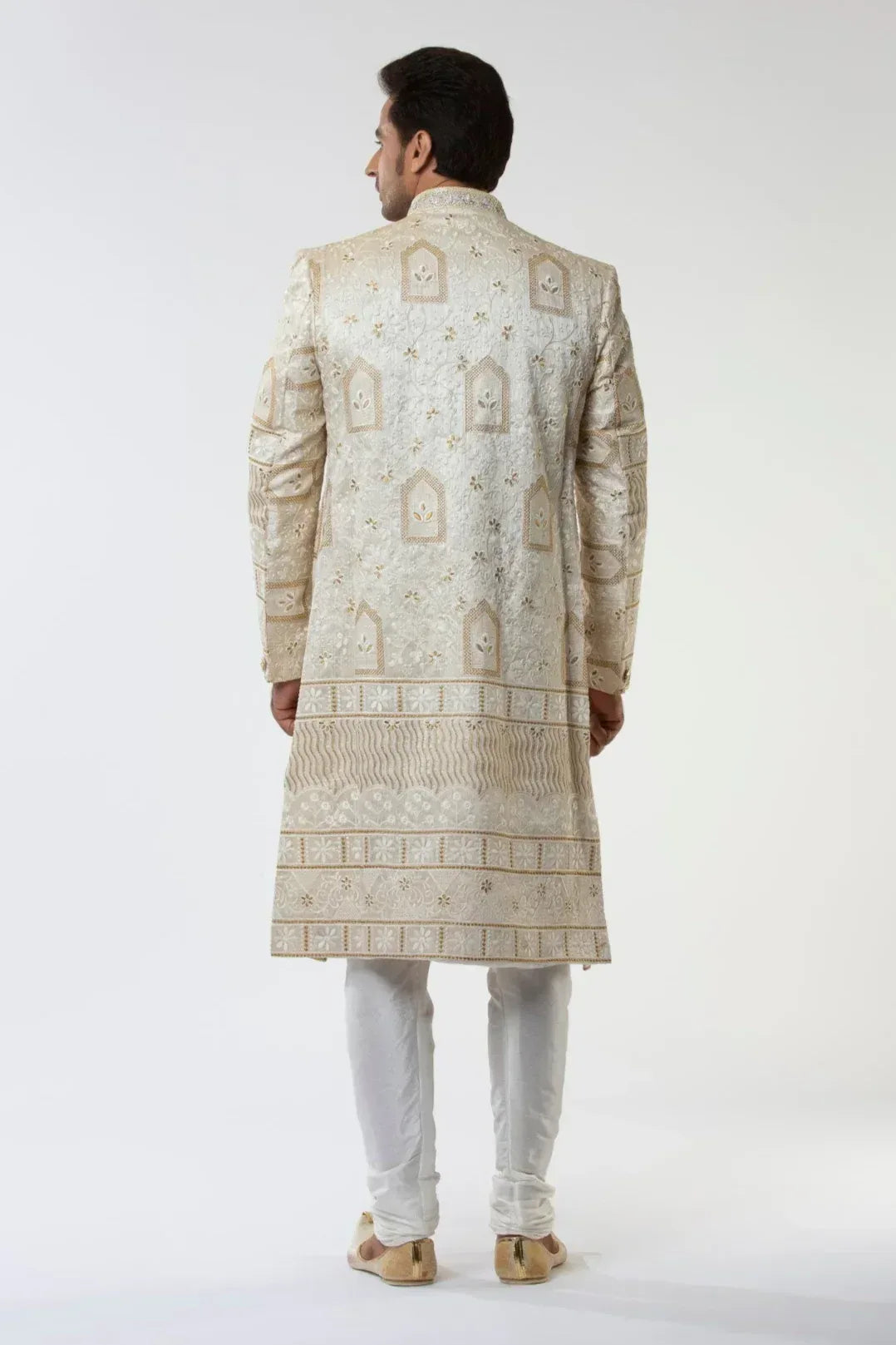 Coveted White Sherwani (Outside Ontario) - MyEthnikRentals