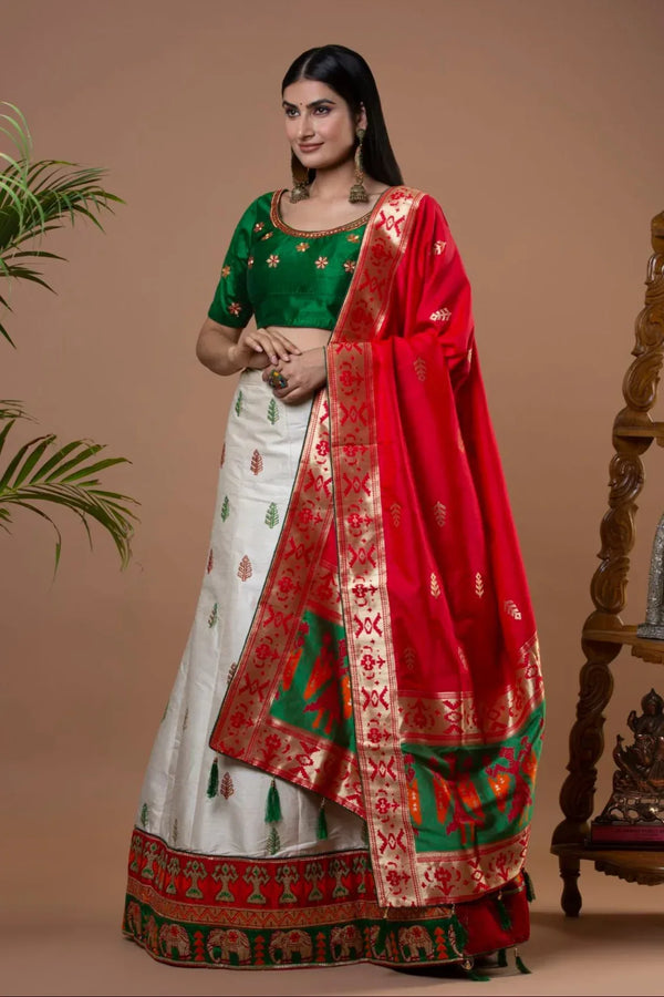 Traditional White Bridal Lehenga (Outside Ontario) - MyEthnikRentals