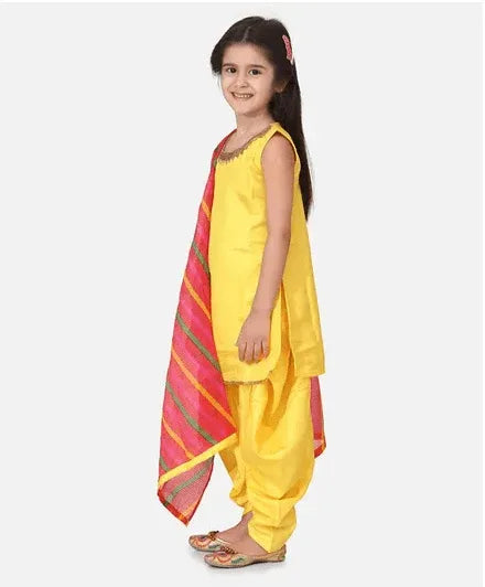 Girls Sleeveless Solid Kurta & Dhoti - MyEthnikRentals